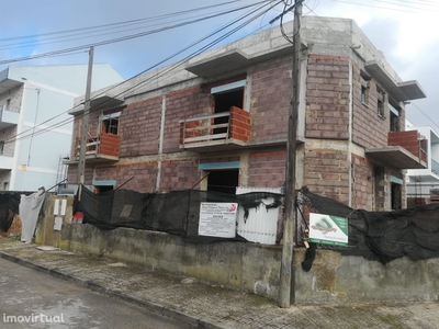 Moradia V3 duplex - NOVA - Redondos, Fernão Ferro
