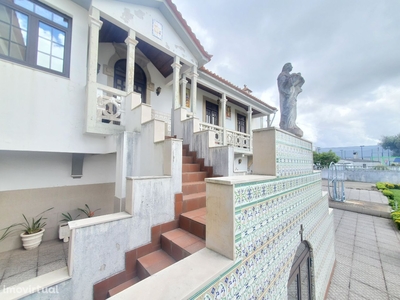 Palacete secular em Cortegaça