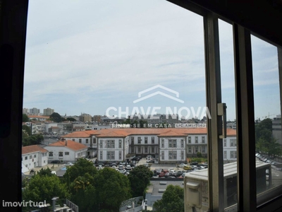 Apartamento T4 condominio fechado Serralves Porto