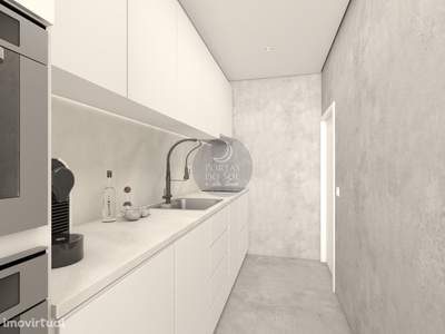 Apartamento T2 com 61 m2 totalemte remodelado no centro de Benavente (