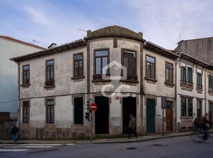 Prédio para Venda, localizado em Paranhos, Porto