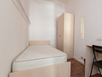 Apartamento mobilado com 7 quartos, Avenidas Novas, Lisboa