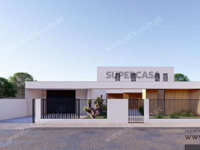 Moradia Isolada T4 Duplex à venda em Azeitão (São Lourenço e São Simão)