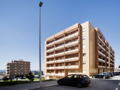 Apartamento T3 c/167 m2 de área habitável em Real, Braga.