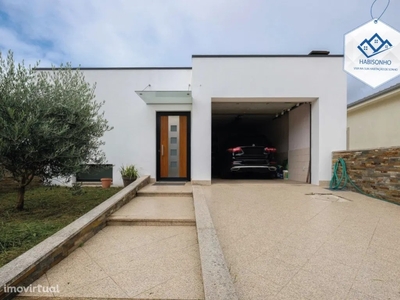 Casa para comprar em Rebordosa, Portugal