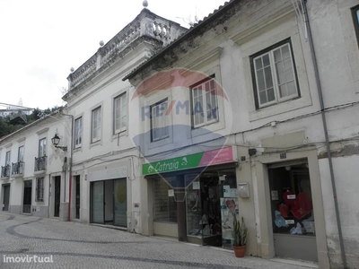 Edifício para comprar em Santiago, Portugal