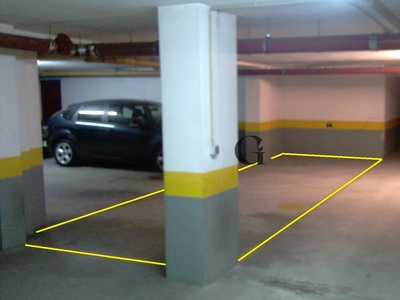 Estacionamento para comprar em Porto-Concelho, Portugal