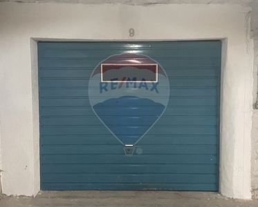 Garagem à venda em Caparica e Trafaria, Almada