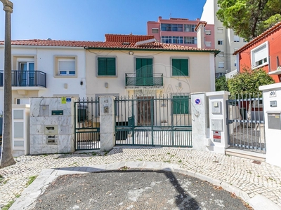 Moradia T4 à venda em Penha de França, Lisboa