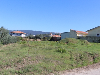 Terreno Urbano em Santo António dos Olivais