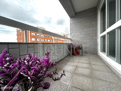 Apartamento T2 com Varanda - Bessa, Porto