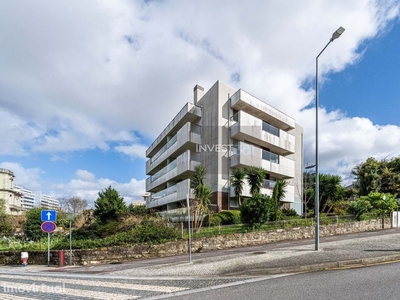 Apartamento T3 com escritório na Prelada em Ramalde, Porto
