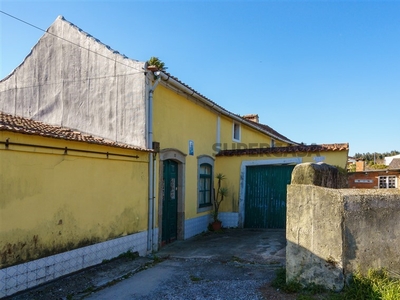 Casa Antiga T3 à venda em Ovar, S.João, Arada e S.Vicente de Pereira Jusã