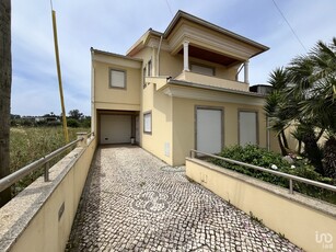 Casa T3 em Oiã de 170 m²