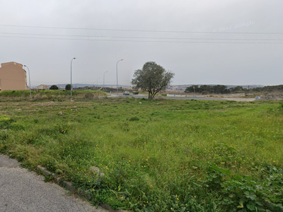 Terreno urbano para construção de Moradia na Amadora