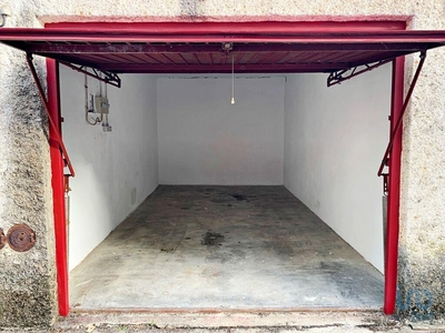 Parque de Estacionamento / Garagem / Box em Coimbra de 15,00 m²