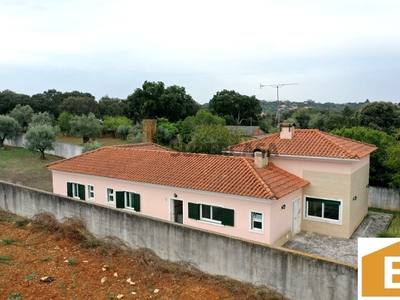 Villa T3 à venda em Areias e Pias