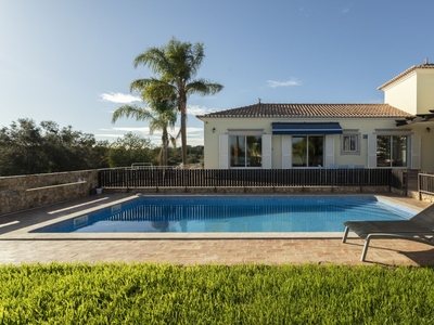 Moradia V4 com piscina, para venda em São Brás de Alportel, Algarve