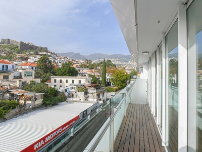 Apartamento para comprar em Funchal, Portugal