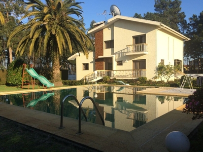 Excelente moradia isolada T5 com piscina, inserida num lote de 1580 m2. Barcelos | Nova imobiliária, Braga, Barcelos, Barqueiros