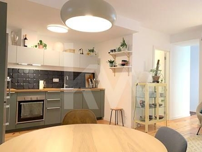 Apartamento T2, Lisboa, R/C, 110m², Renovado, Charme e Conforto!
