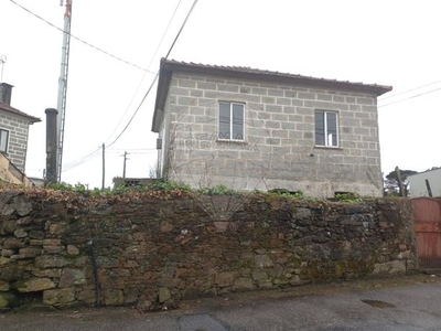 Moradia T2 à venda em Santo Tirso, Couto (Santa Cristina e São Miguel) e Burgães, Santo Tirso