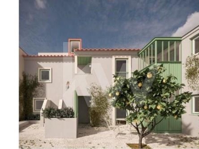 T1 | logradouro | Apartamento e prédio remodelado | centro de Lisboa | São Vicente | Alfama