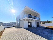 Moradia Isolada T4 Duplex à venda em Vila Franca de Xira