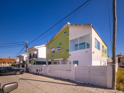 Casa / Villa T7 em Setúbal de 215,00 m²