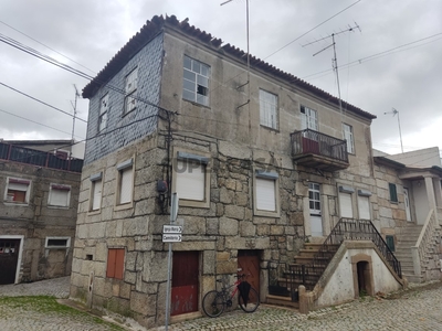 Moradia Geminada T6 Duplex à venda em Porto da Carne