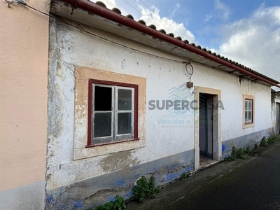 Casa Antiga T3 à venda em Zibreira