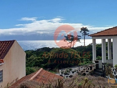 Moradia T3 à venda no concelho de Velas, Ilha de São Jorge