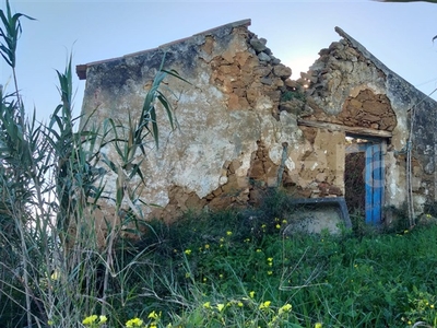 Terreno com ruina / Mafra, Santo Isidoro, Mafra