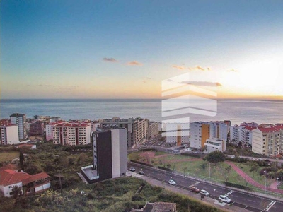 Terreno em São Martinho - construção cerca 120 apartamentos*