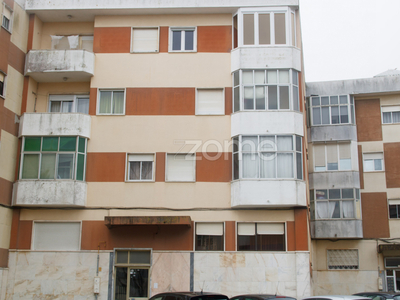 Apartamento para comprar em Rio de Mouro, Portugal
