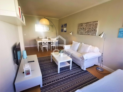 Apartamento T2 impecável para arrendar no Monte Estoril mobilado!