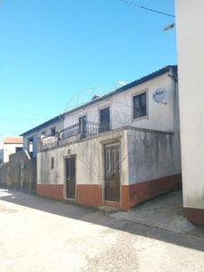 Moradia T3 para arrendar em Zambujal, Condeixa-a-Nova