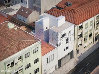 Apartamento T2 duplex à venda em Constituição, Porto