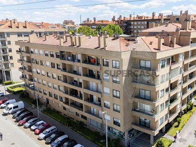 Apartamento T2 para arrendamento em Oliveira do Douro