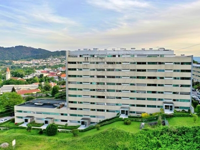 Apartamento T3 à venda em São Jorge (Selho), Guimarães
