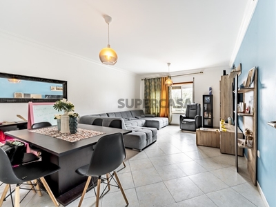 Apartamento T3 à venda na Rua do Algarve