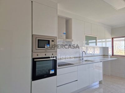 Apartamento T4 Duplex à venda em Marrazes e Barosa