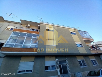 Apartamento T1 com licença para AL no Monte do Estoril