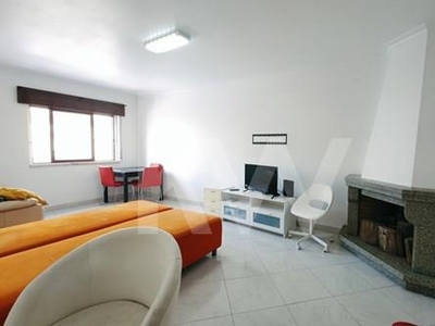 Apartamento T1 com Rentabilidade Mínima 5% ao ano em Agualva, Sintra