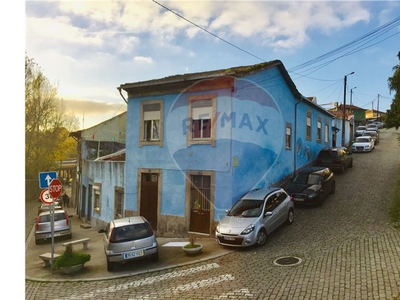 Edifício para comprar em Porto-Concelho, Portugal