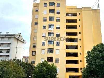 Apartamento T2 à venda em Sé Nova, Santa Cruz, Almedina e São Bartolomeu