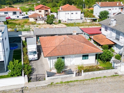 Casa para comprar em Paredes, Portugal