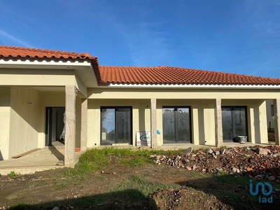 Casa T3 em Viana do Castelo de 200,00 m²