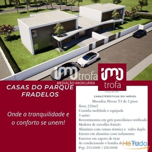 Moradias T3 novas (Casas do Parque) - Fradelos