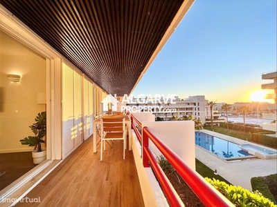 Apartamento T1+2 totalmente remodelado na Marina de Vilamoura, Algarve